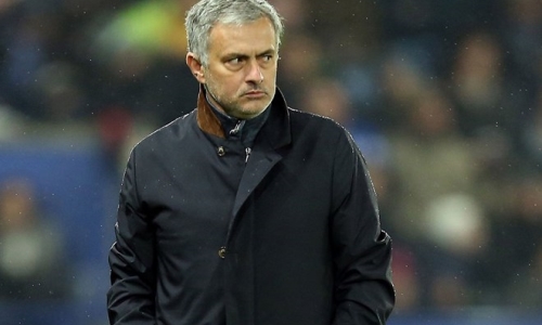 Lãnh đạo Chelsea họp khẩn quyết định tương lai Jose Mourinho